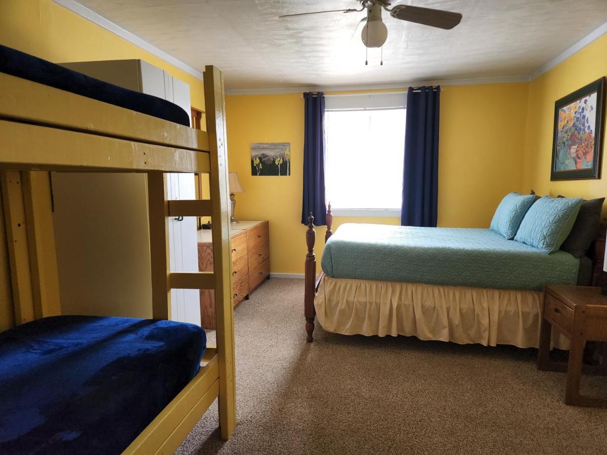 Inn The Clouds Hostel & Inn Leadville Room photo